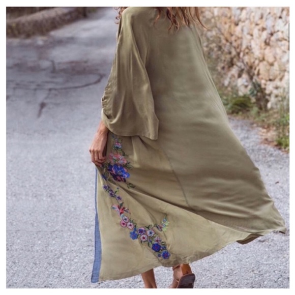 Embroidered Floral Bohemian Kimono Robe Swimsuit Cover-Up in Olive Green - Picture 5 of 7
